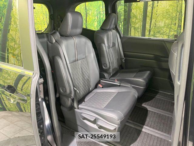 Toyota NOAH 2024-01 8744743-8