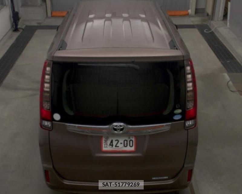 Toyota NOAH 2015-10 8726963-2