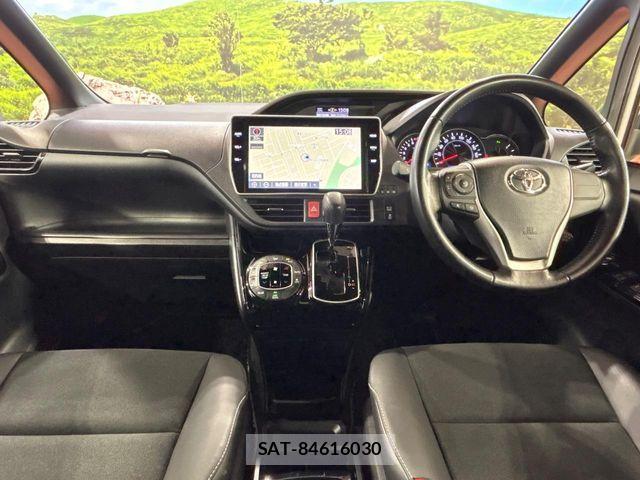 Toyota NOAH 2019-09 8781396-1