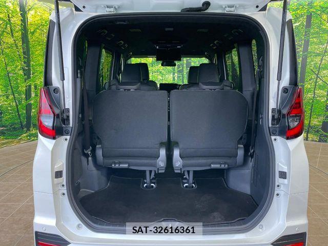 Toyota NOAH 2023-11 8781392-10