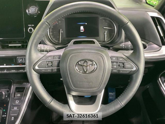 Toyota NOAH 2023-11 8781392-11