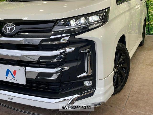 Toyota NOAH 2023-11 8781392-12