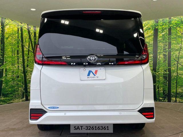 Toyota NOAH 2023-11 8781392-15