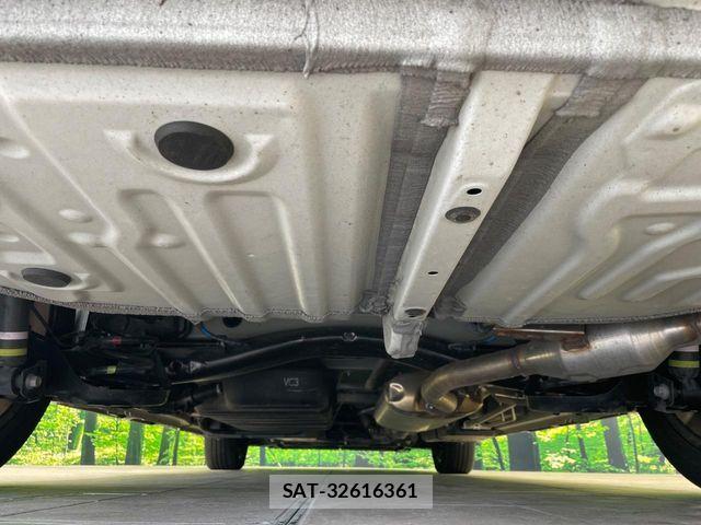 Toyota NOAH 2023-11 8781392-19