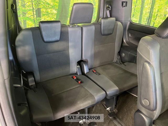 Toyota NOAH 2019-12 8781399-9