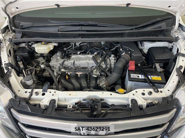 Toyota NOAH 2014-01 8781403-18