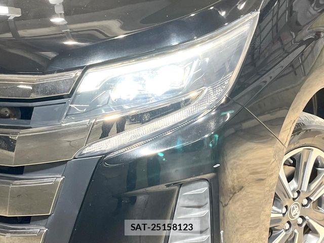 Toyota NOAH 2017-09 8781398-12