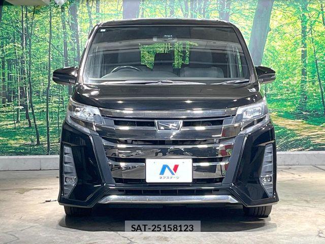 Toyota NOAH 2017-09 8781398-14