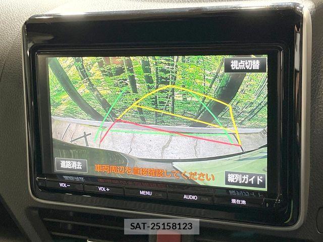 Toyota NOAH 2017-09 8781398-5