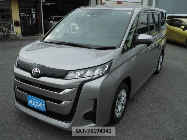 Toyota NOAH 2023-04 8781397-0