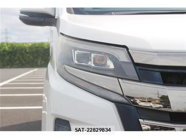 Toyota NOAH 2017-11 8781400-21