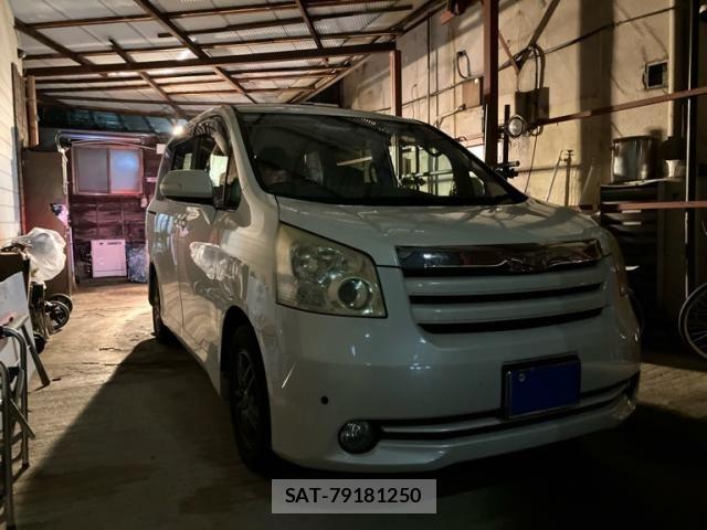 Toyota NOAH 2008-03 8781406-0