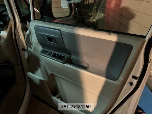 Toyota NOAH 2008-03 8781406-9