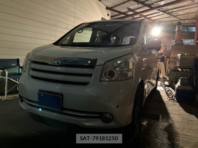 Toyota NOAH 2008-03 8781406-1