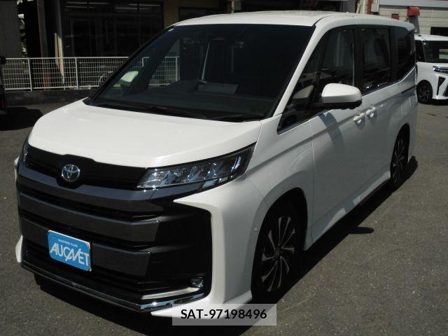 Toyota NOAH 2023-10 8781395-0
