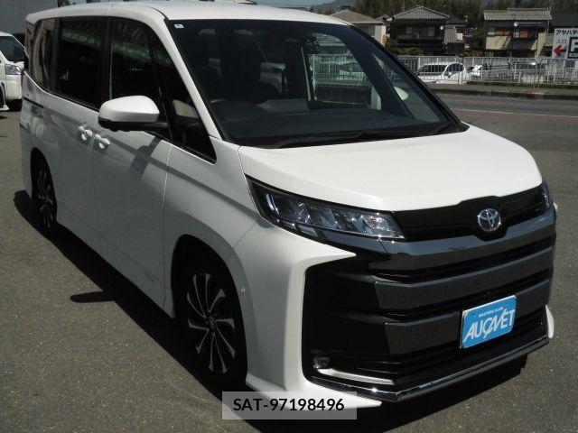 Toyota NOAH 2023-10 8781395-3