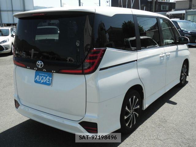 Toyota NOAH 2023-10 8781395-4