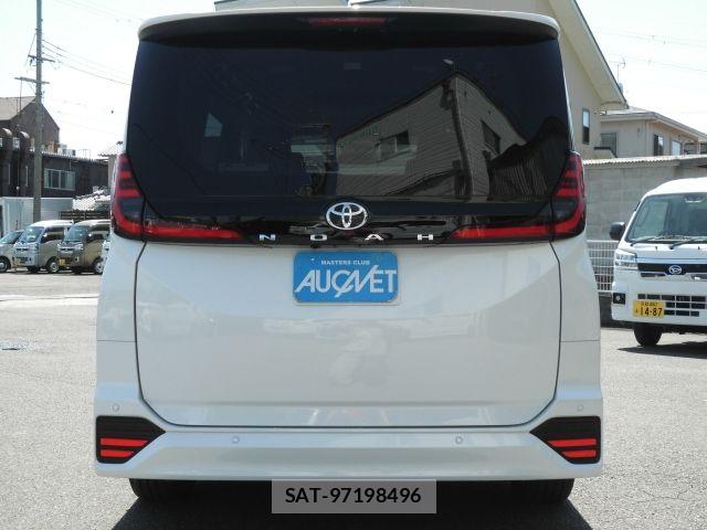 Toyota NOAH 2023-10 8781395-8