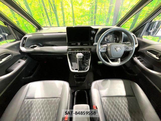 Toyota NOAH 2024-03 8781393-1