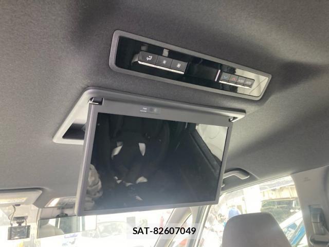 Toyota NOAH 2022-12 8781394-13