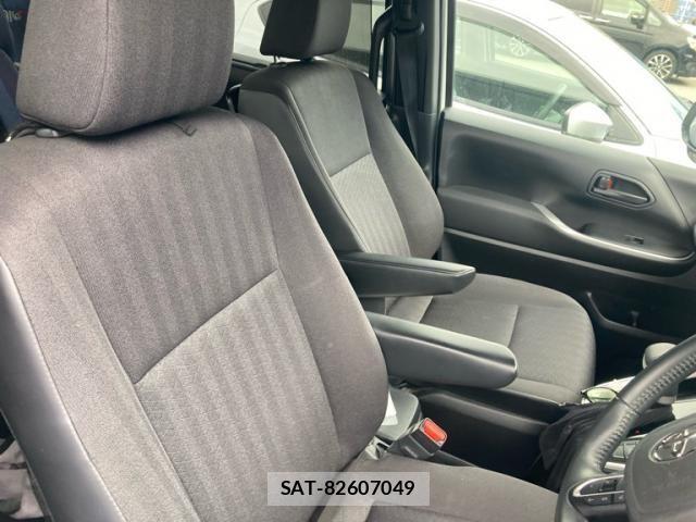 Toyota NOAH 2022-12 8781394-18