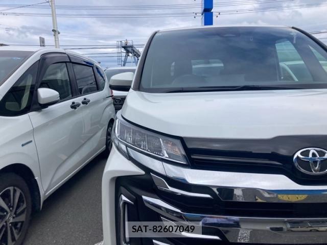 Toyota NOAH 2022-12 8781394-2