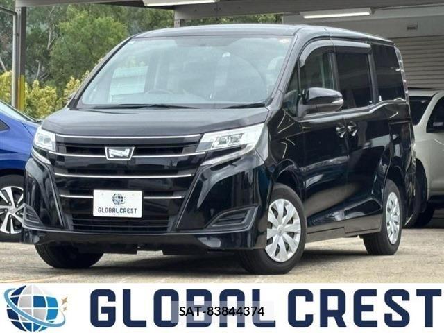 Toyota NOAH 2017-12 8796941-0