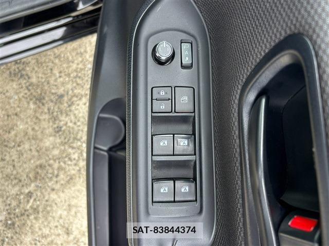 Toyota NOAH 2017-12 8796941-19
