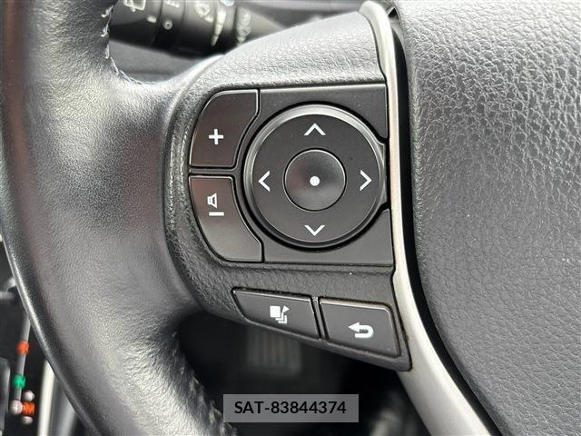 Toyota NOAH 2017-12 8796941-28