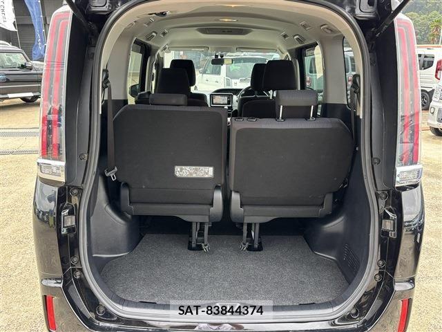 Toyota NOAH 2017-12 8796941-7