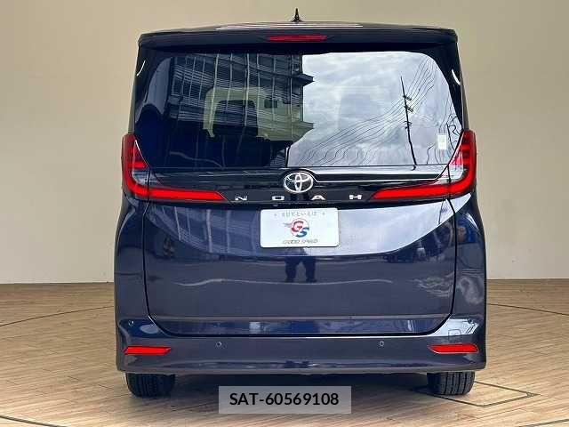 Toyota NOAH 2022-04 8796930-15