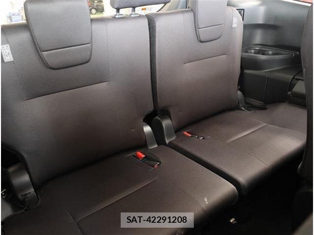 Toyota NOAH 2025-05 8796935-13
