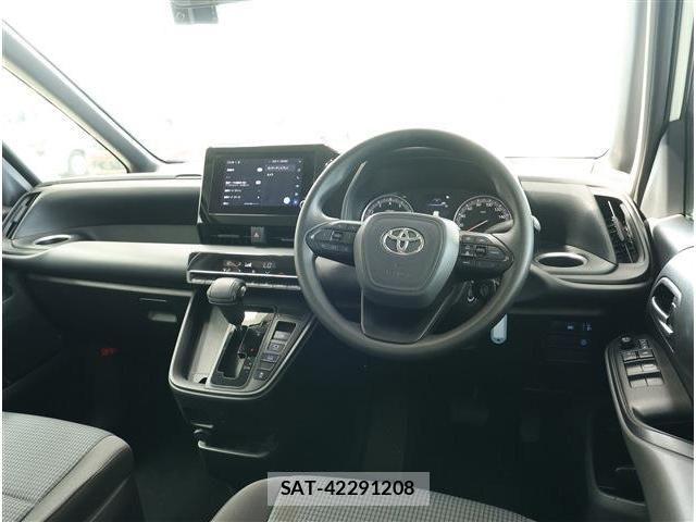 Toyota NOAH 2025-05 8796935-1