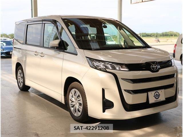 Toyota NOAH 2025-05 8796935-20