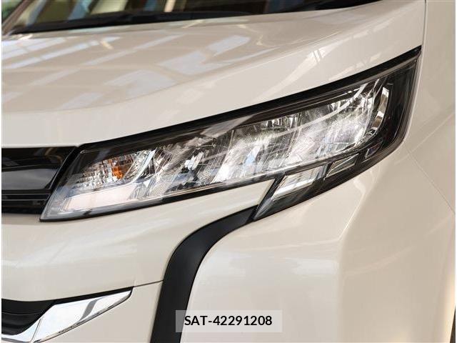 Toyota NOAH 2025-05 8796935-26