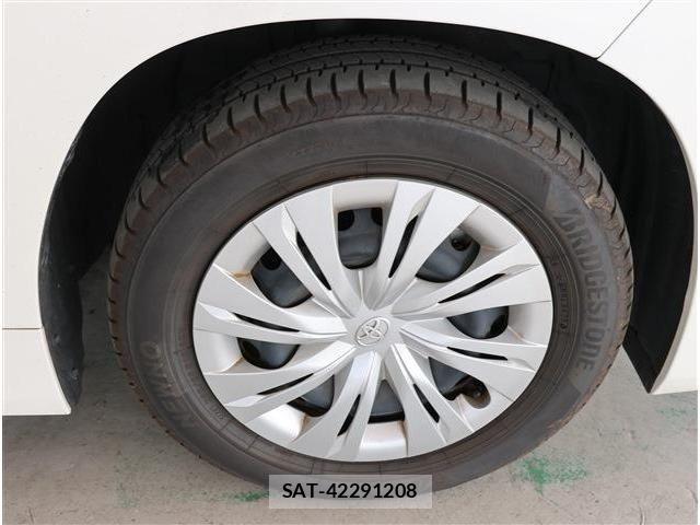 Toyota NOAH 2025-05 8796935-5