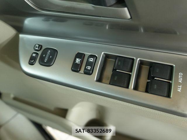 Toyota NOAH 2010-01 8796945-14