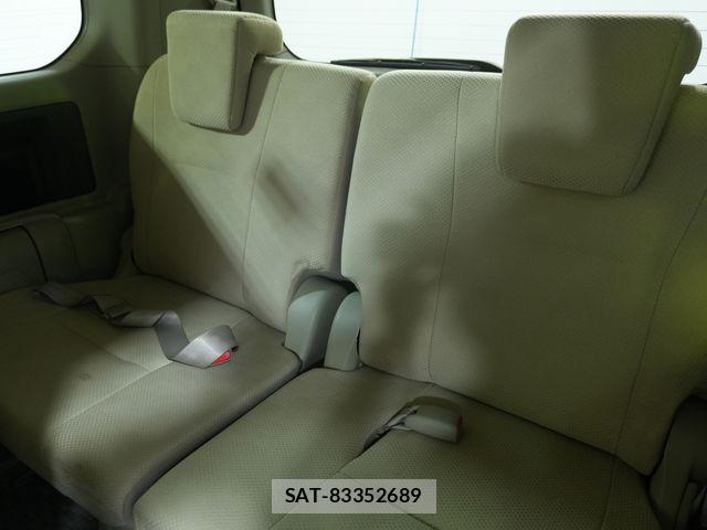 Toyota NOAH 2010-01 8796945-24