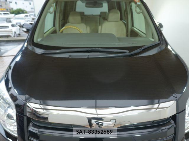 Toyota NOAH 2010-01 8796945-27