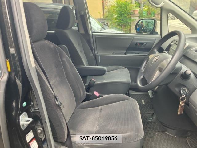 Toyota NOAH 2008-09 8796947-9
