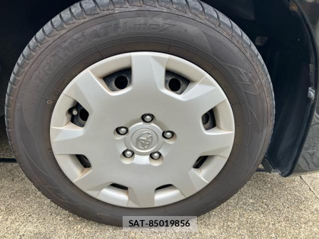 Toyota NOAH 2008-09 8796947-8