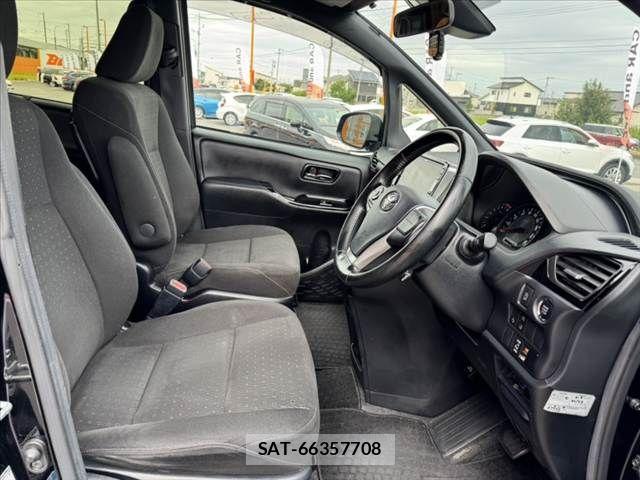 Toyota NOAH 2019-09 8796937-14