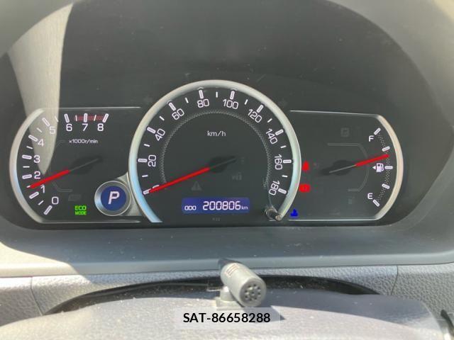 Toyota NOAH 2014-08 8796946-12