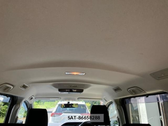 Toyota NOAH 2014-08 8796946-20