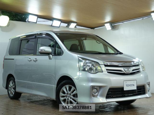 Toyota NOAH 2012-01 8796942-0
