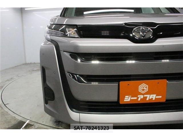 Toyota NOAH 2023-07 8796936-12