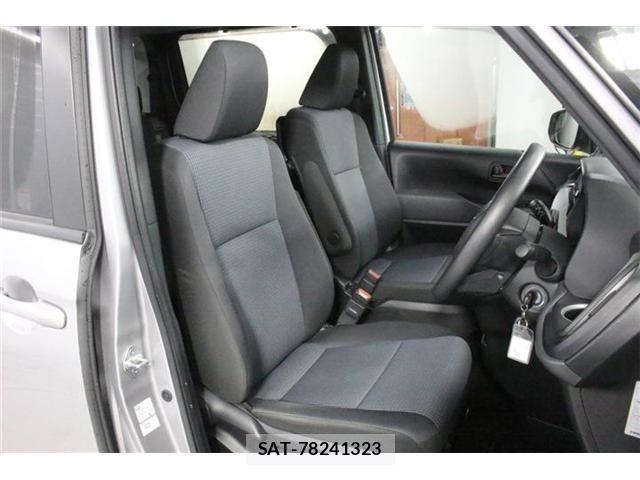 Toyota NOAH 2023-07 8796936-26