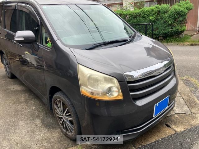 Toyota NOAH 2008-09 8830808-0