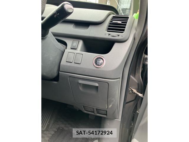 Toyota NOAH 2008-09 8830808-12