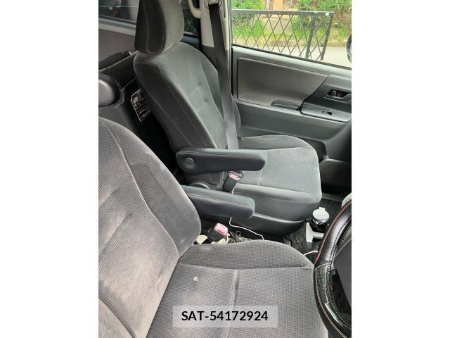 Toyota NOAH 2008-09 8830808-13